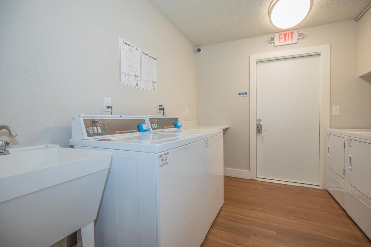 Sedona Ridge Apartments - Photo 6 of 12