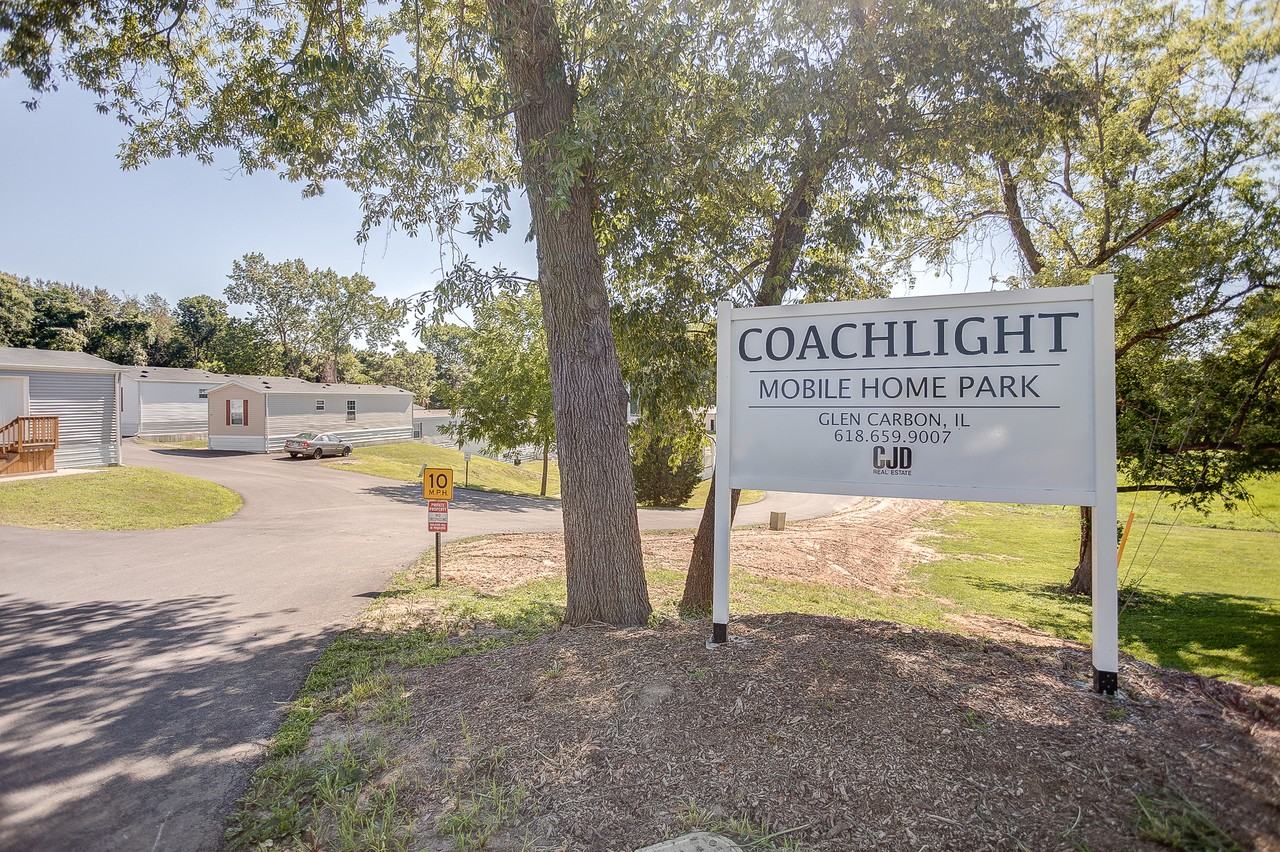 Coachlight Manufactured Home Community Apartments Coachlight Trailer Park, Glen Carbon, IL