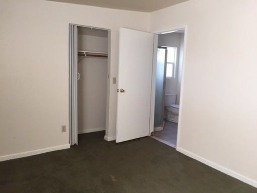 14965 Sycamore Ave - Photo 2 of 8