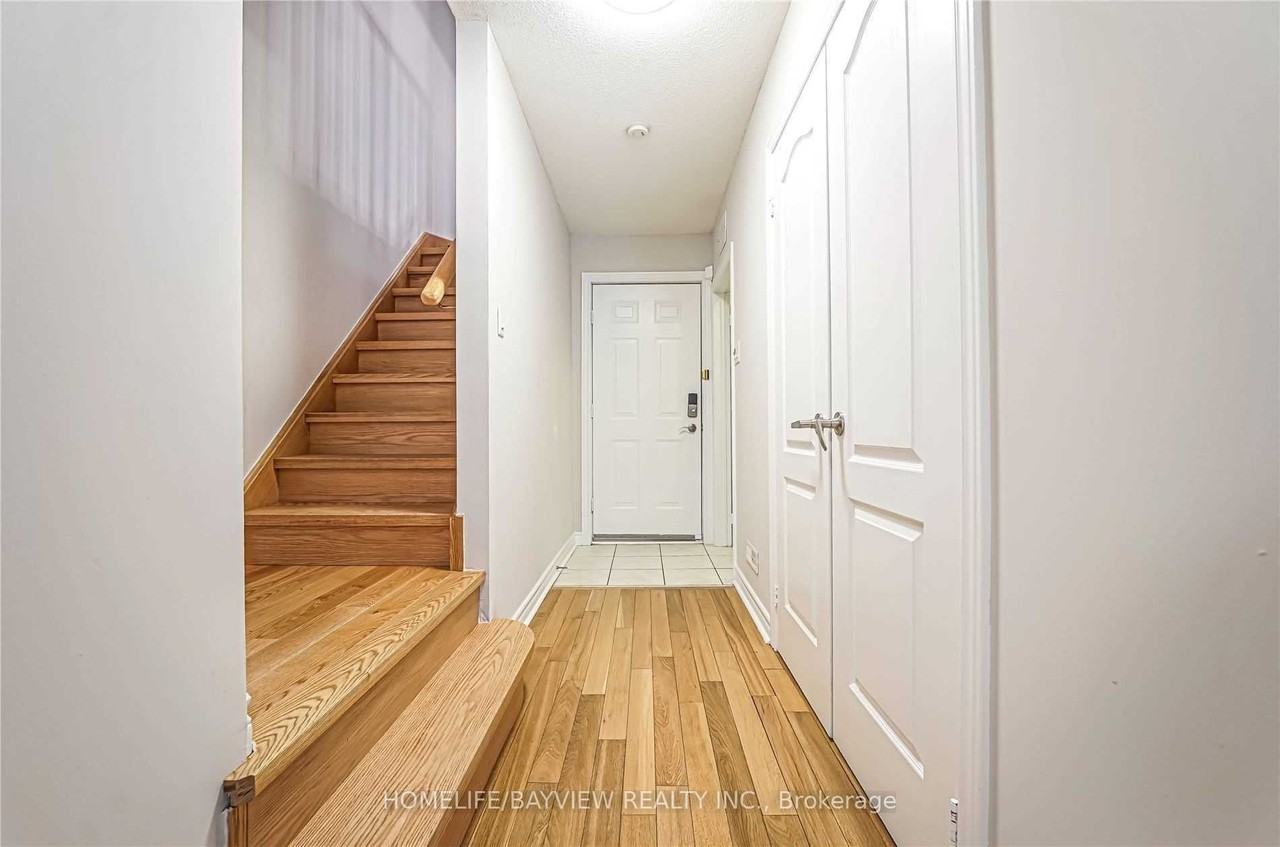 67 Leitchcroft Crescent #None - Photo 2 of 6