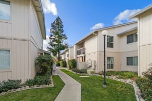 Clubside Apartments 2 MONTHS RENT FREE - Photo 1 of 1