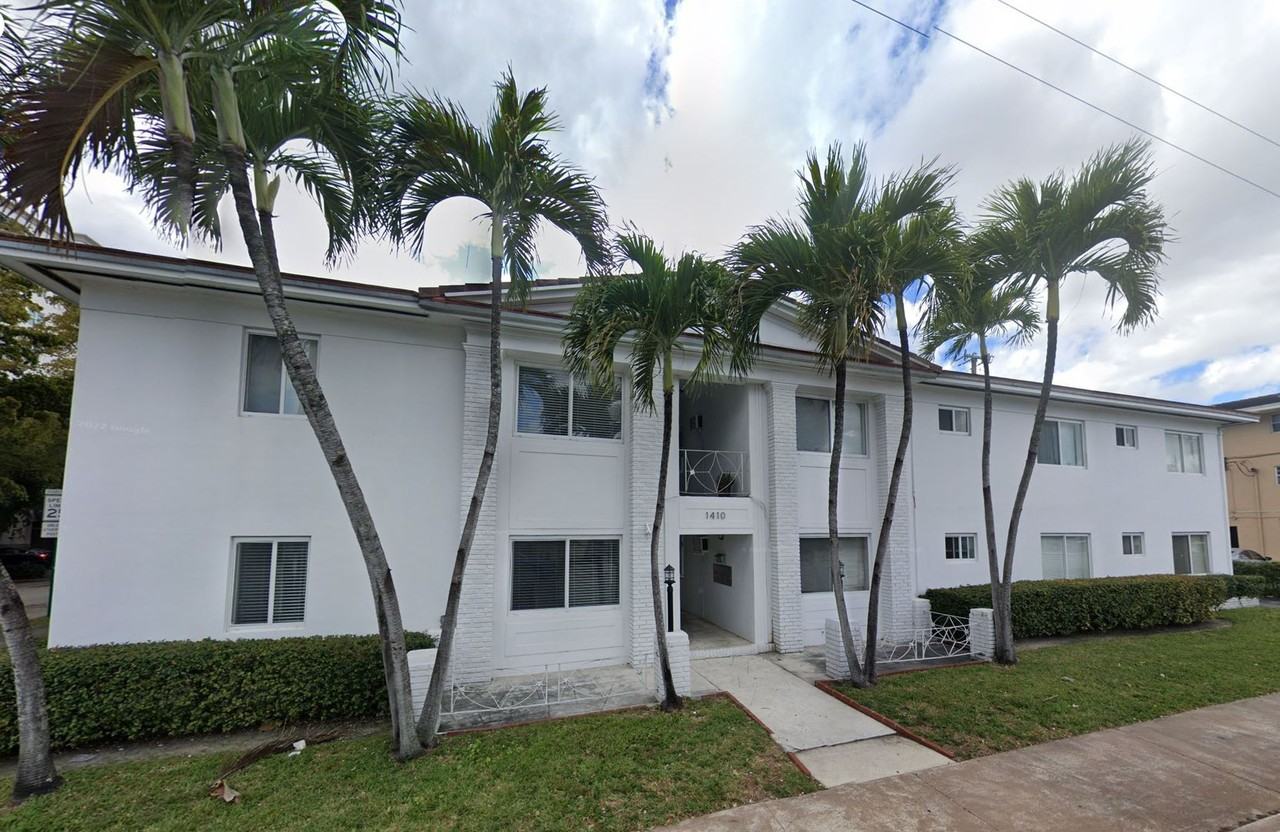 1410 SW 37 Ave | Coral Gables (near Business District / Douglas corridor) - Photo 6 of 38