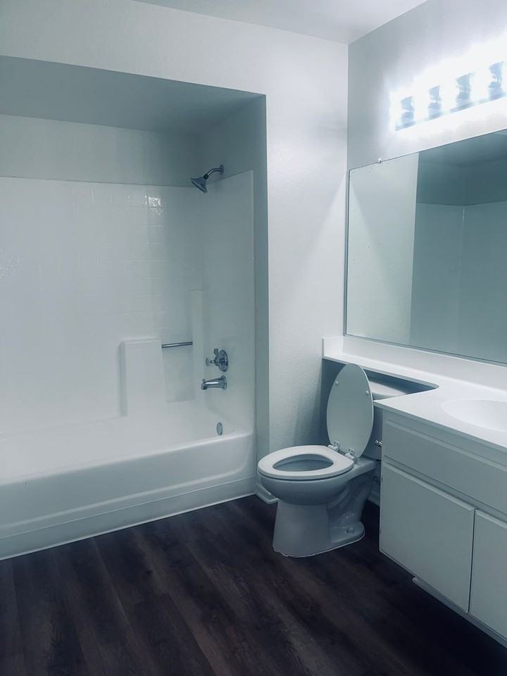 Arlington Court Apartments - Photo 4 of 12