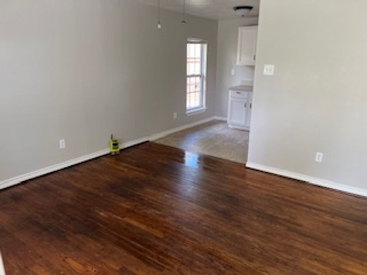1412 Michial St - Photo 2 of 8