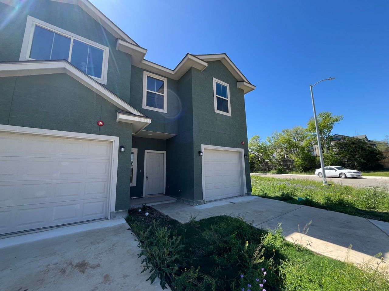 13321 Reid Mdws - Photo 3 of 38