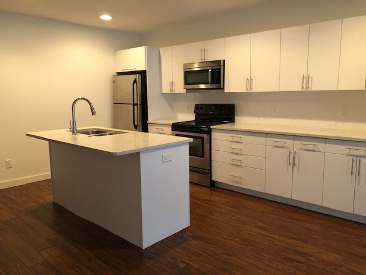 EPH 36, LLC (MacArthur Commons Apartments) - Photo 5 of 10