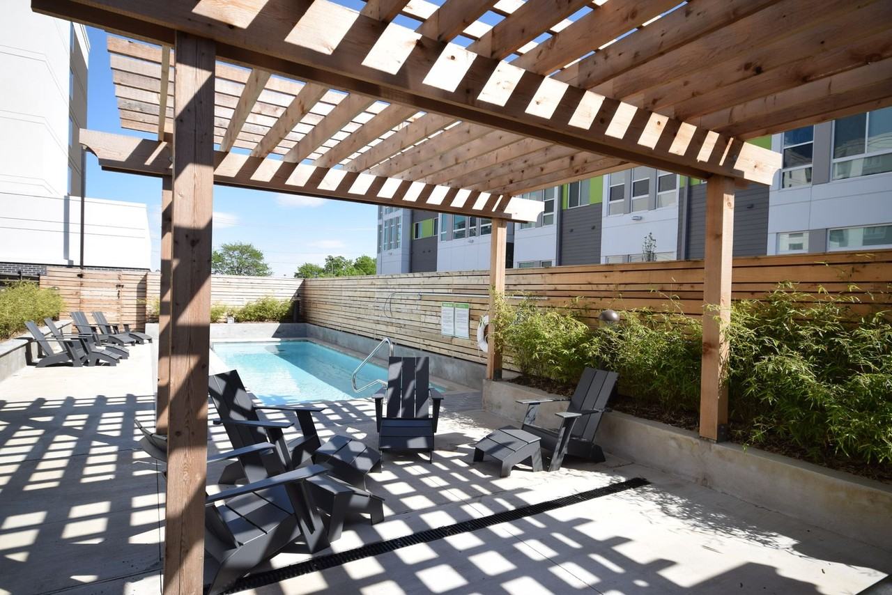 EPH 36, LLC (MacArthur Commons Apartments) - Photo 4 of 12