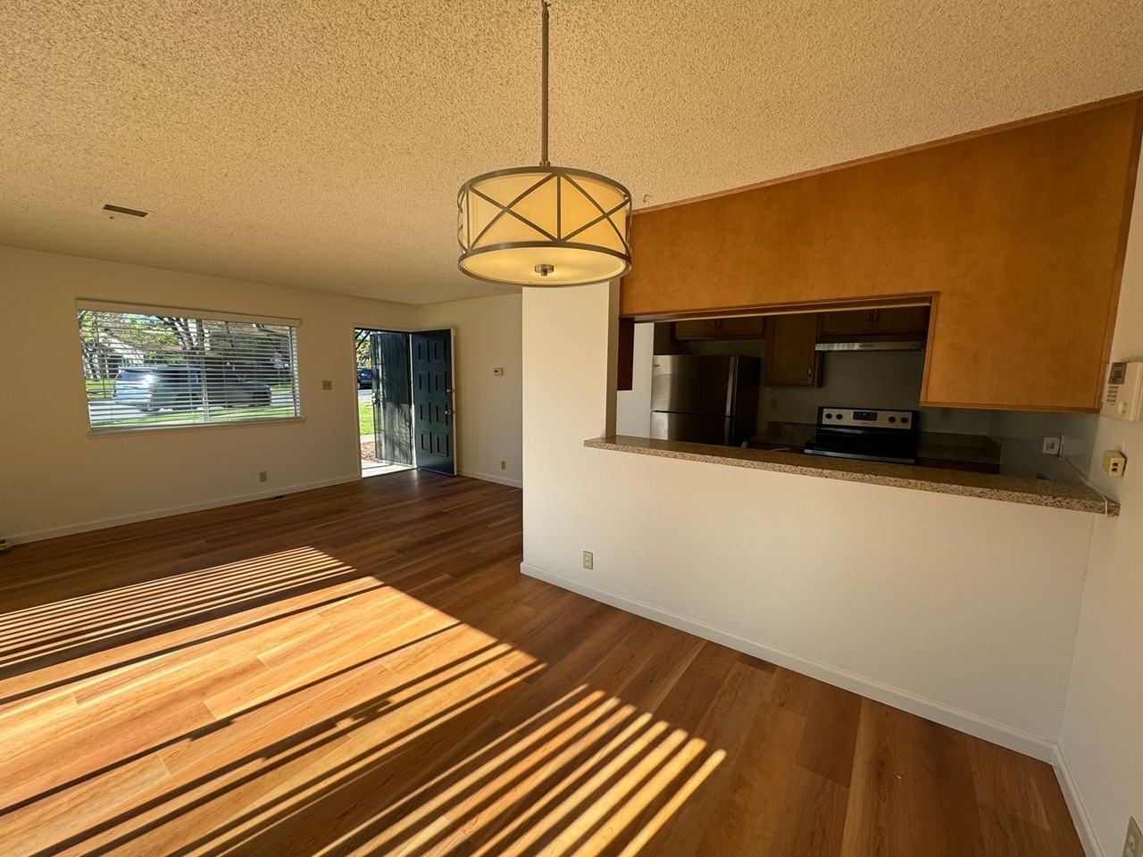 520 Blueberry Ter - Photo 3 of 16