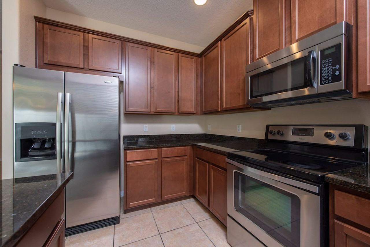 9460 Tawnyberry Street - Photo 7 of 26