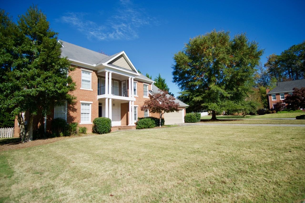 1998 Bridle Path Ct - Photo 3 of 43