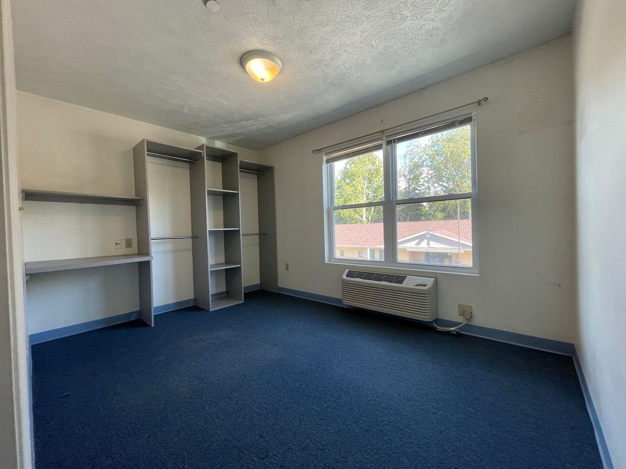 877 New Castle Rd - Photo 4 of 11