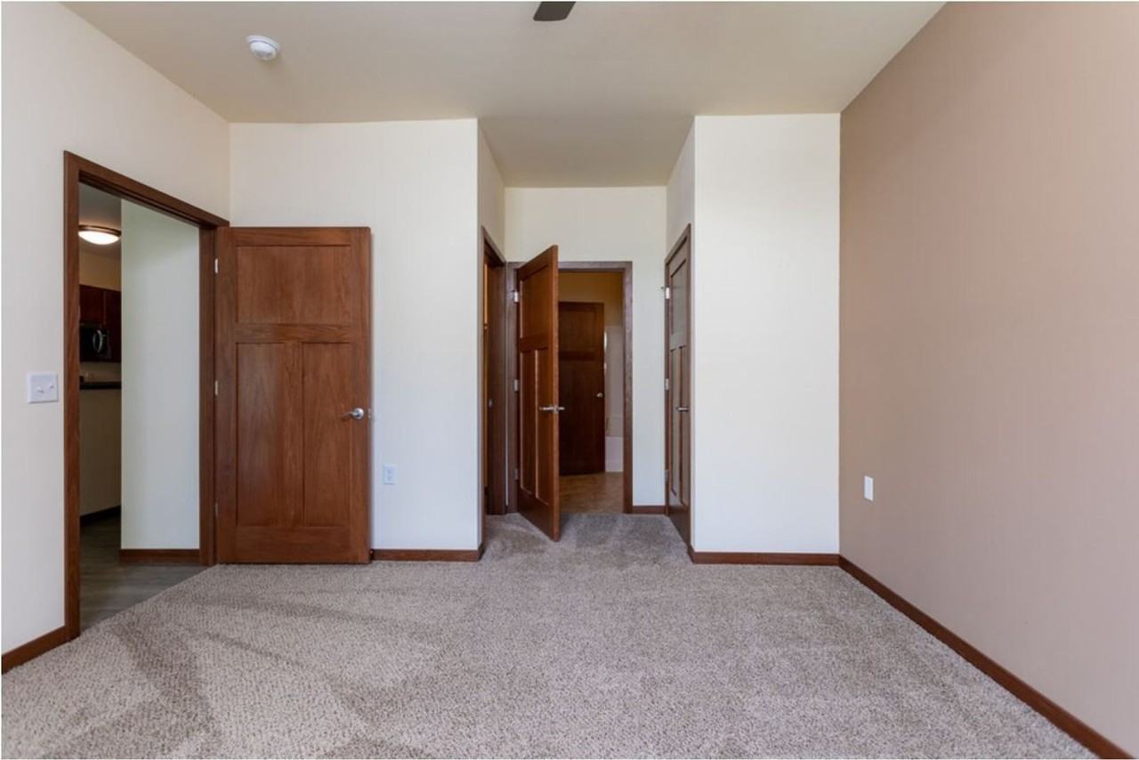 Humble Oaks - Photo 7 of 37