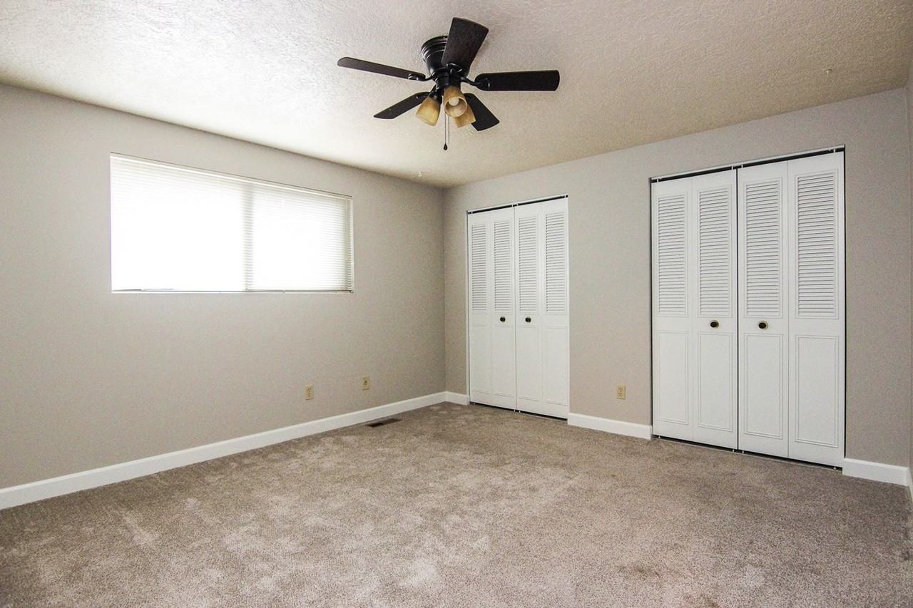 Willamette Center - Photo 4 of 30