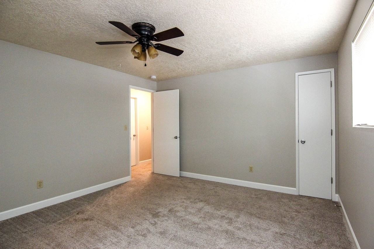 Willamette Center - Photo 5 of 30