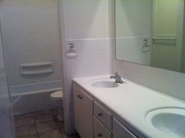 2600 Ivanhoe Ln - Photo 4 of 13