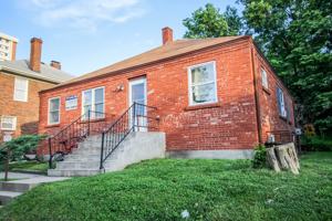 featured image of 1110 Hamilton Way