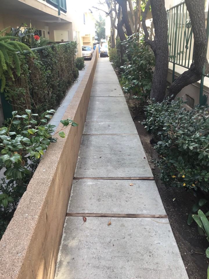 LUXURY LIVING AT AN AFFORDABLE PRICE. - Photo 2 of 5