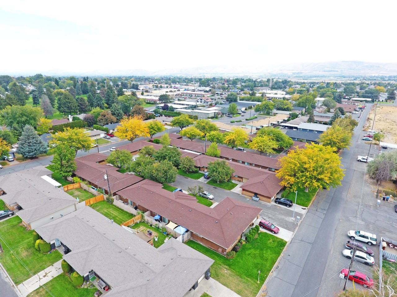 Mt Vista Condos - Photo 2 of 9