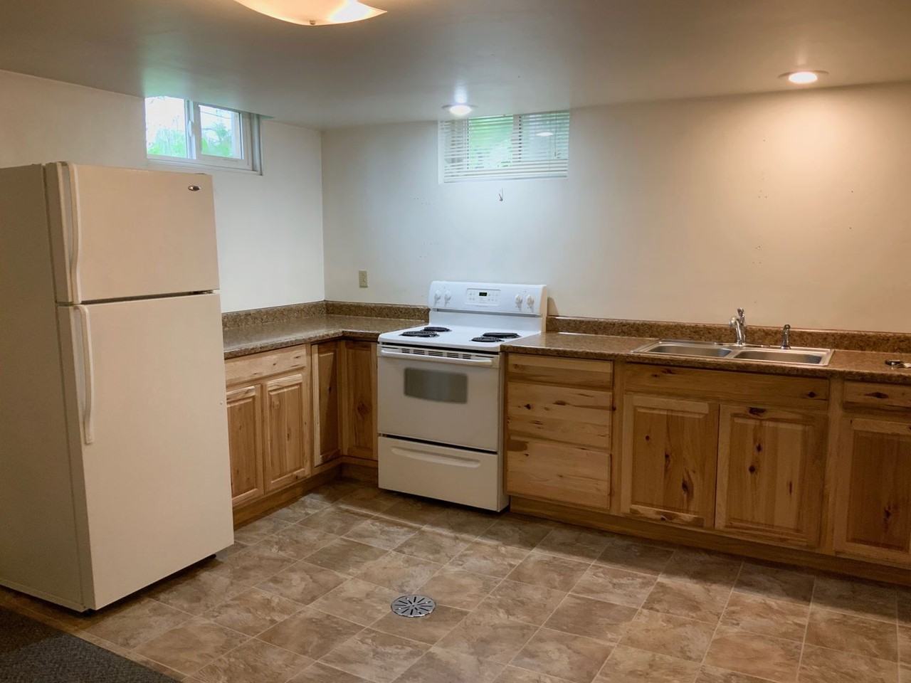 FIF407 - Photo 2 of 8
