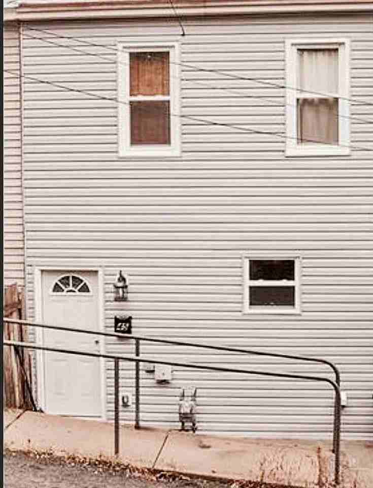 45 Sterling St - Photo 2 of 12