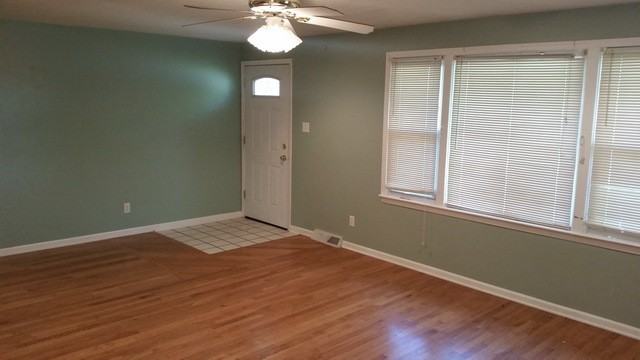 813 Northfield Rd - Photo 2 of 29