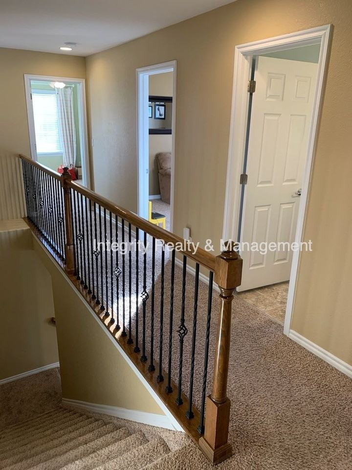 3025 Redhaven Way - Photo 6 of 28