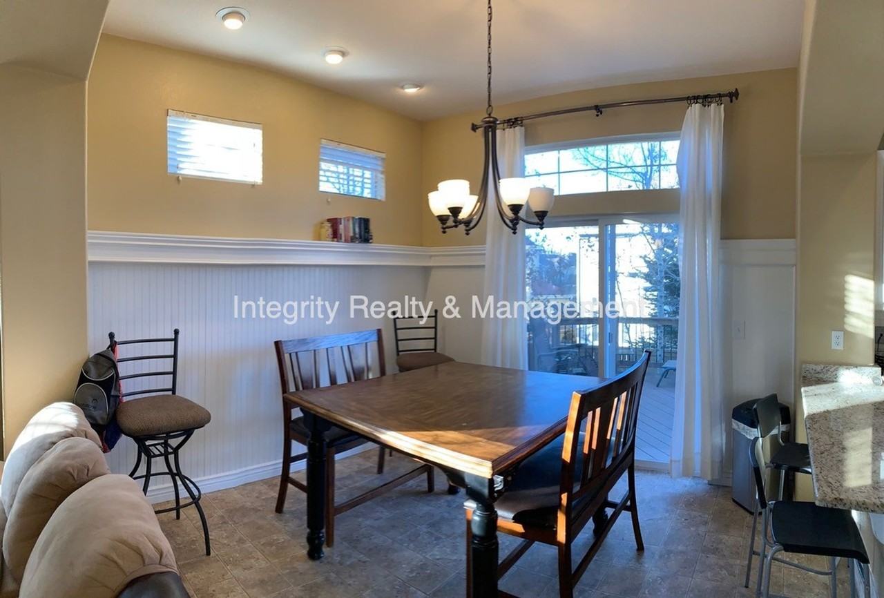 3025 Redhaven Way - Photo 5 of 28