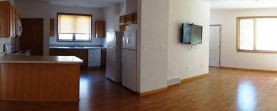 1169 14th Ave Se - Photo 4 of 17