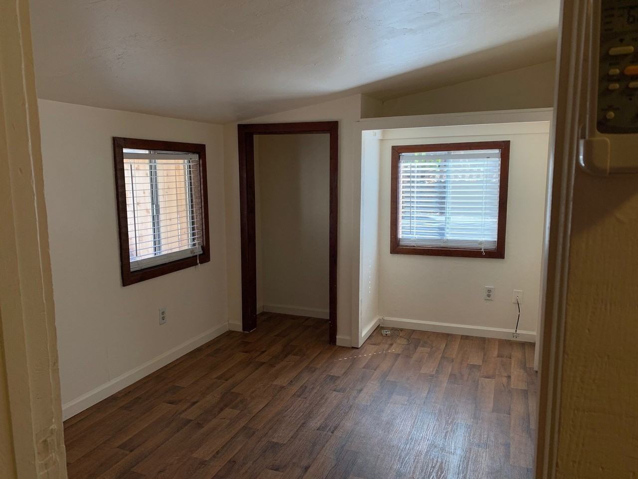 2902 Bedford Ave - Photo 3 of 11