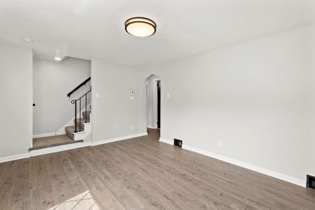 1224 Vine St - Photo 3 of 23