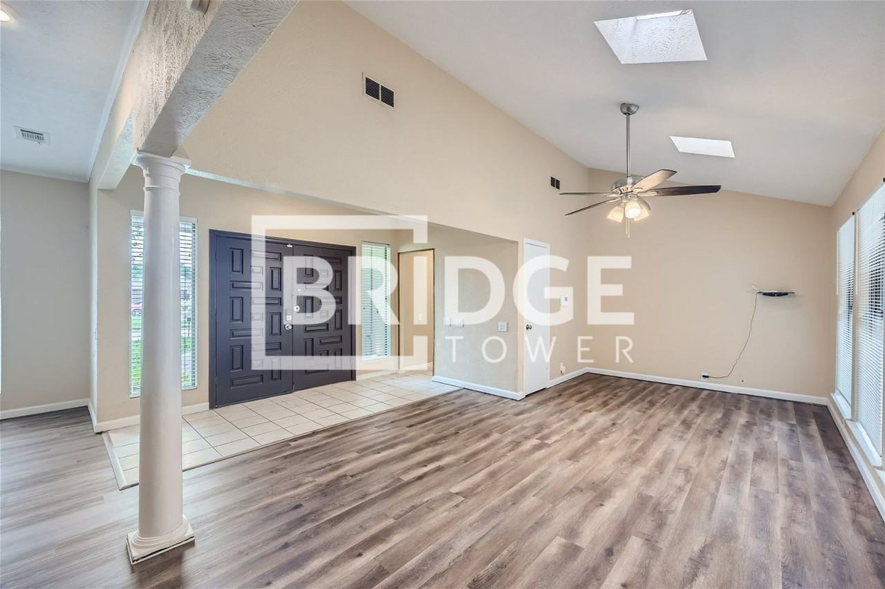 3005 Saddlehead Drive - Photo 2 of 12