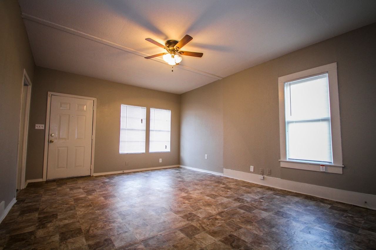 512 Cooper St - Photo 5 of 20