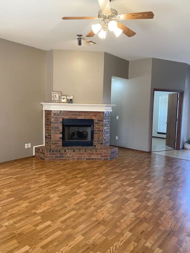 629 Loyd Ln - Photo 5 of 22