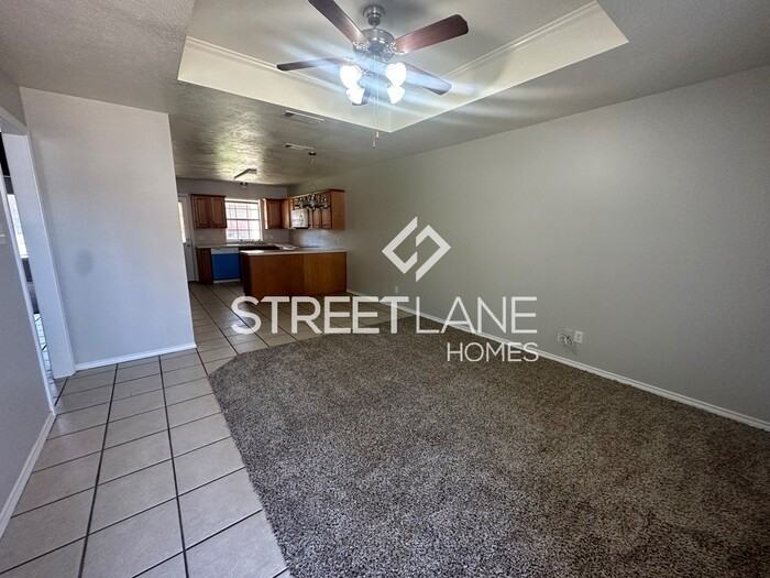 3731 Steeplechase Dr - Photo 2 of 9