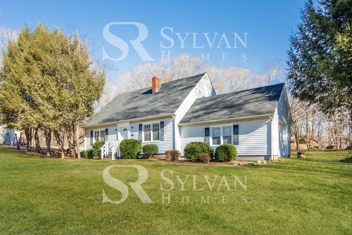 4915 Eastwin Dr - Photo 2 of 15
