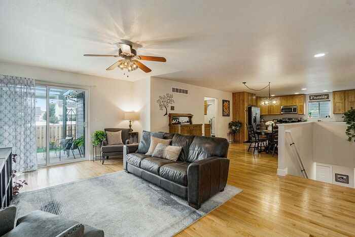 4227 White Deer Ln - Photo 2 of 16