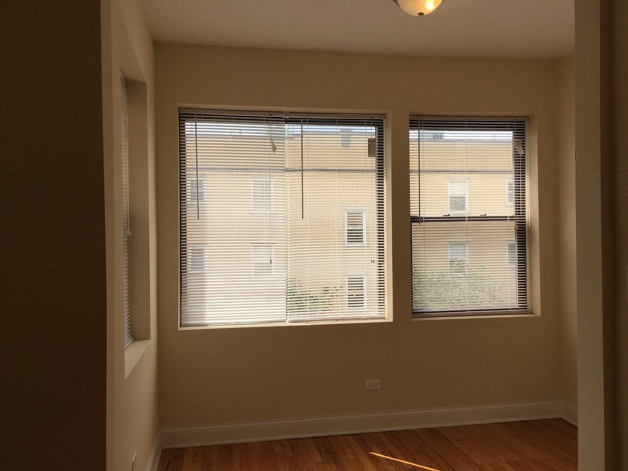3214 W Argyle St #3 - Photo 5 of 9