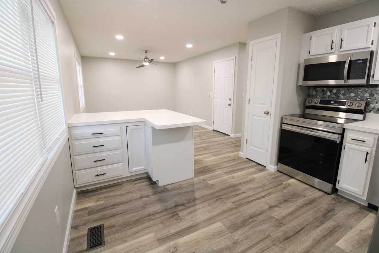 2112 Westbury Ct #NA - Photo 2 of 12