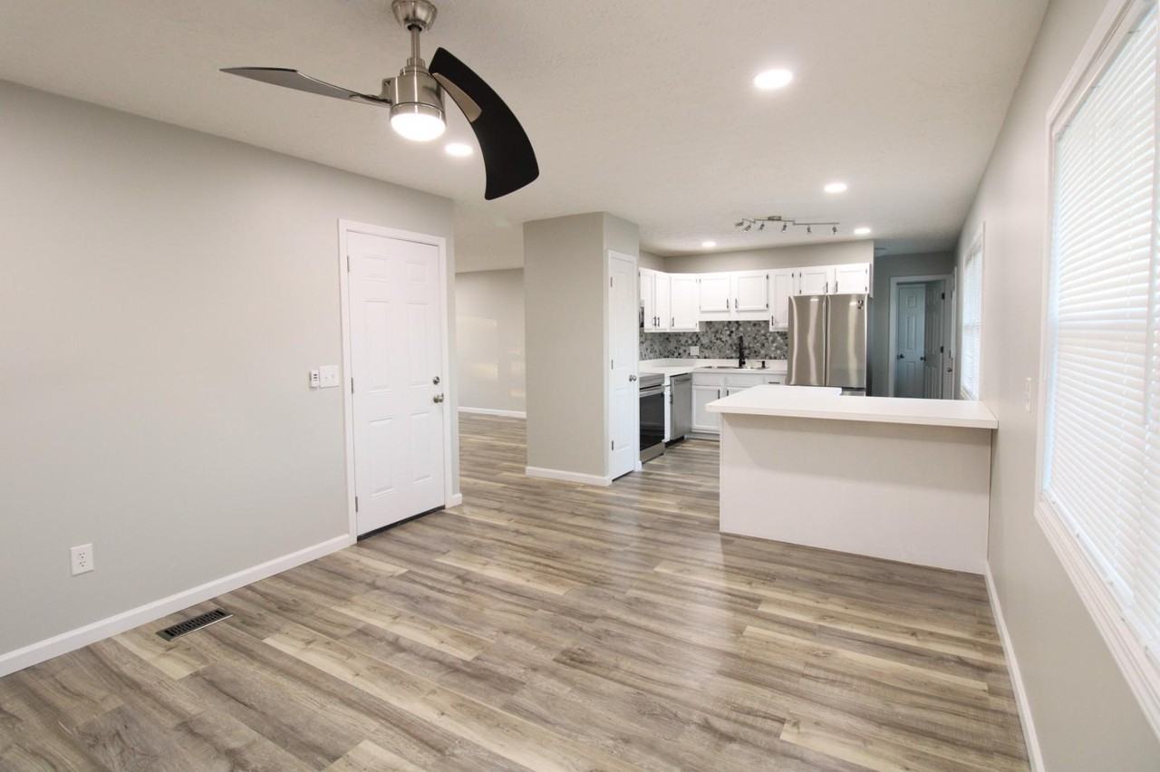 2112 Westbury Ct #NA - Photo 3 of 12