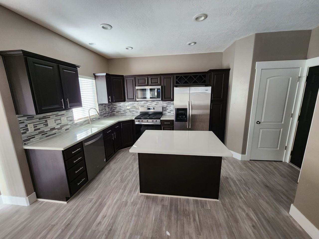W Northridge Dr #2505 - Photo 3 of 28