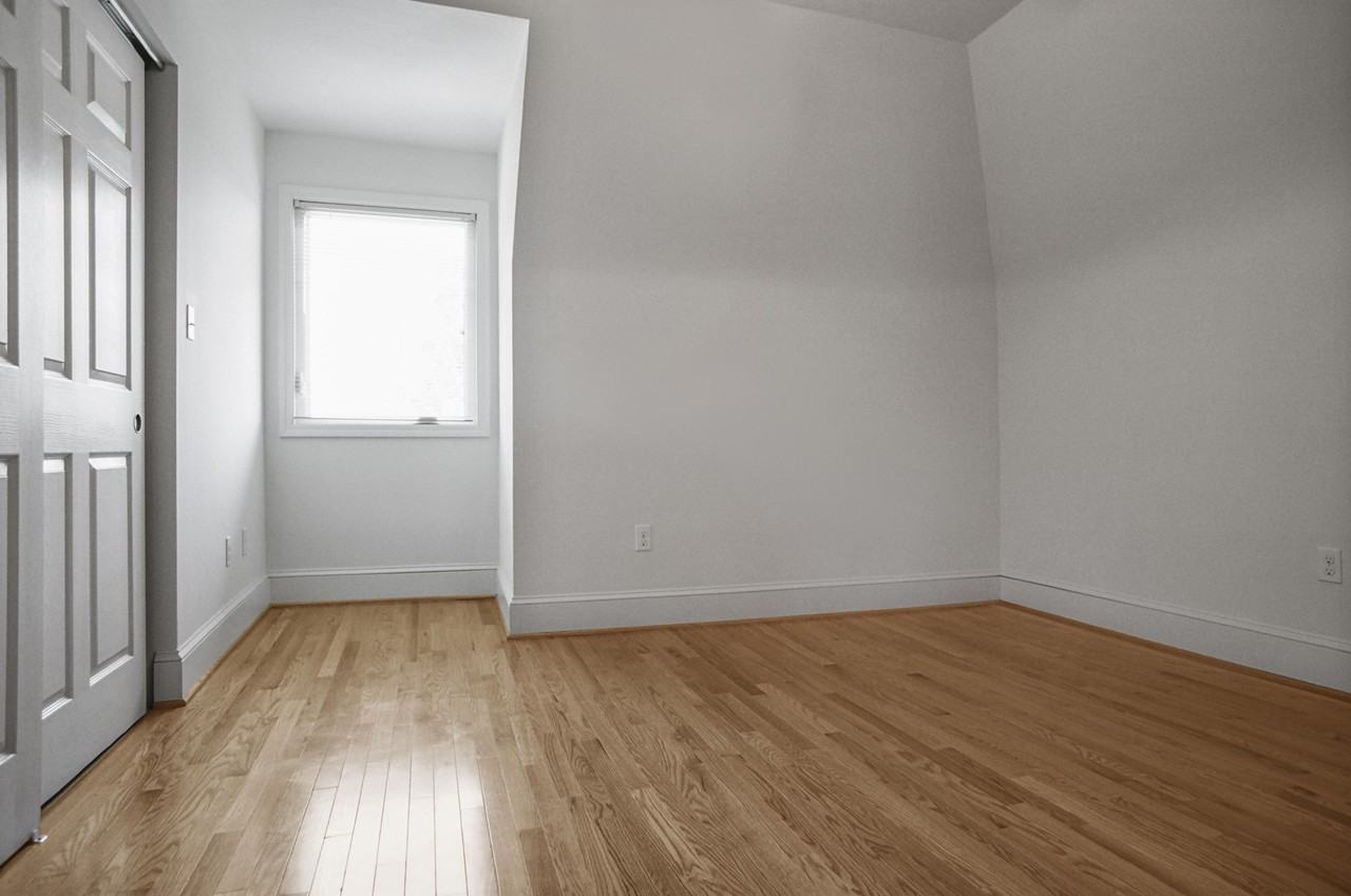 400 Denniston St #31 - Photo 2 of 6