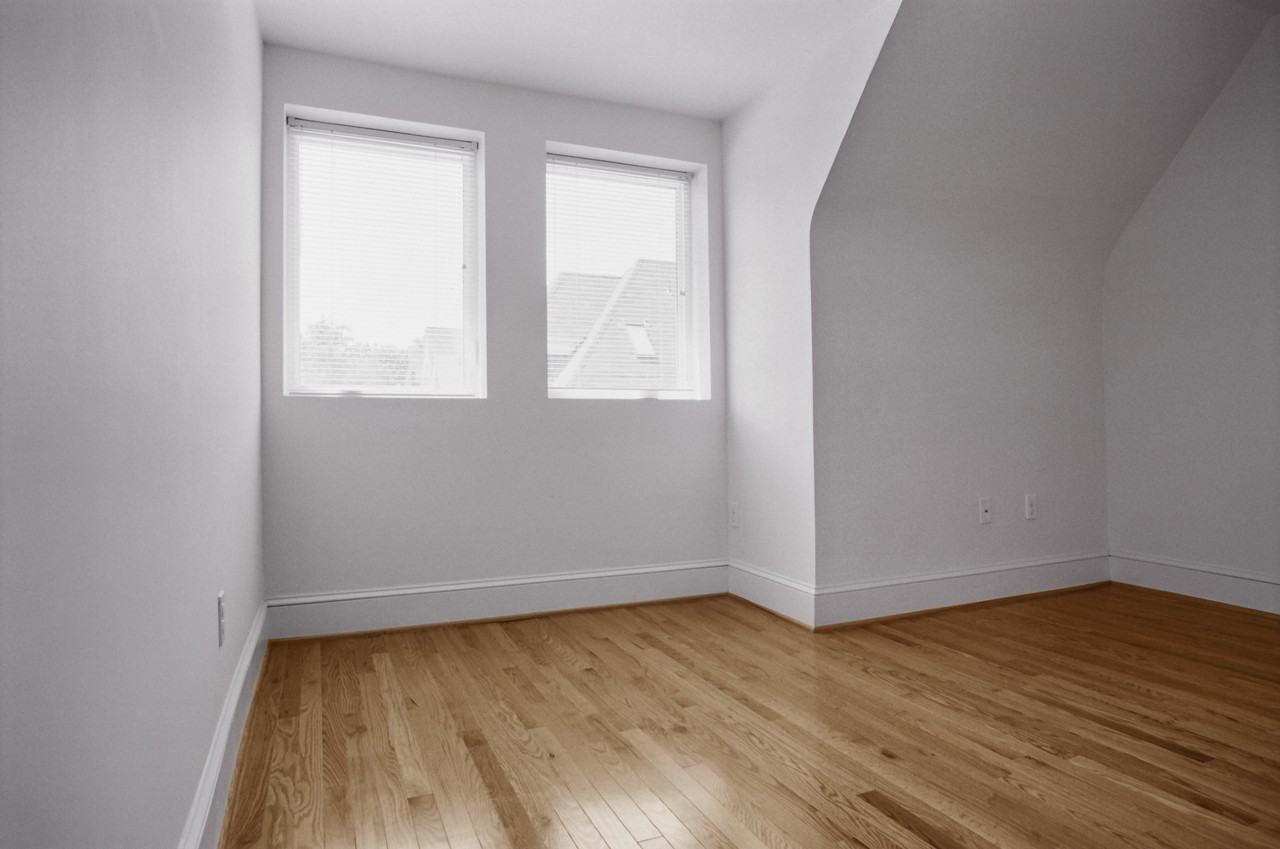 400 Denniston St #31 - Photo 3 of 6