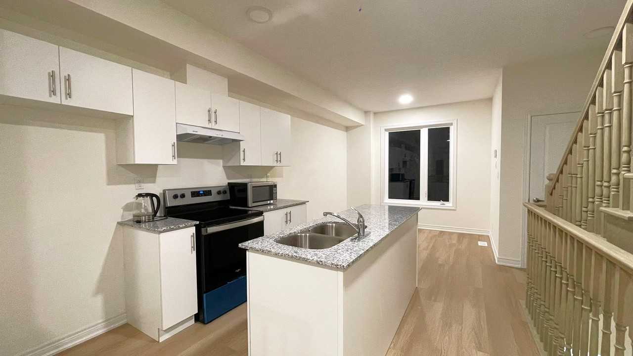 41 Winters Cres. - Photo 2 of 20