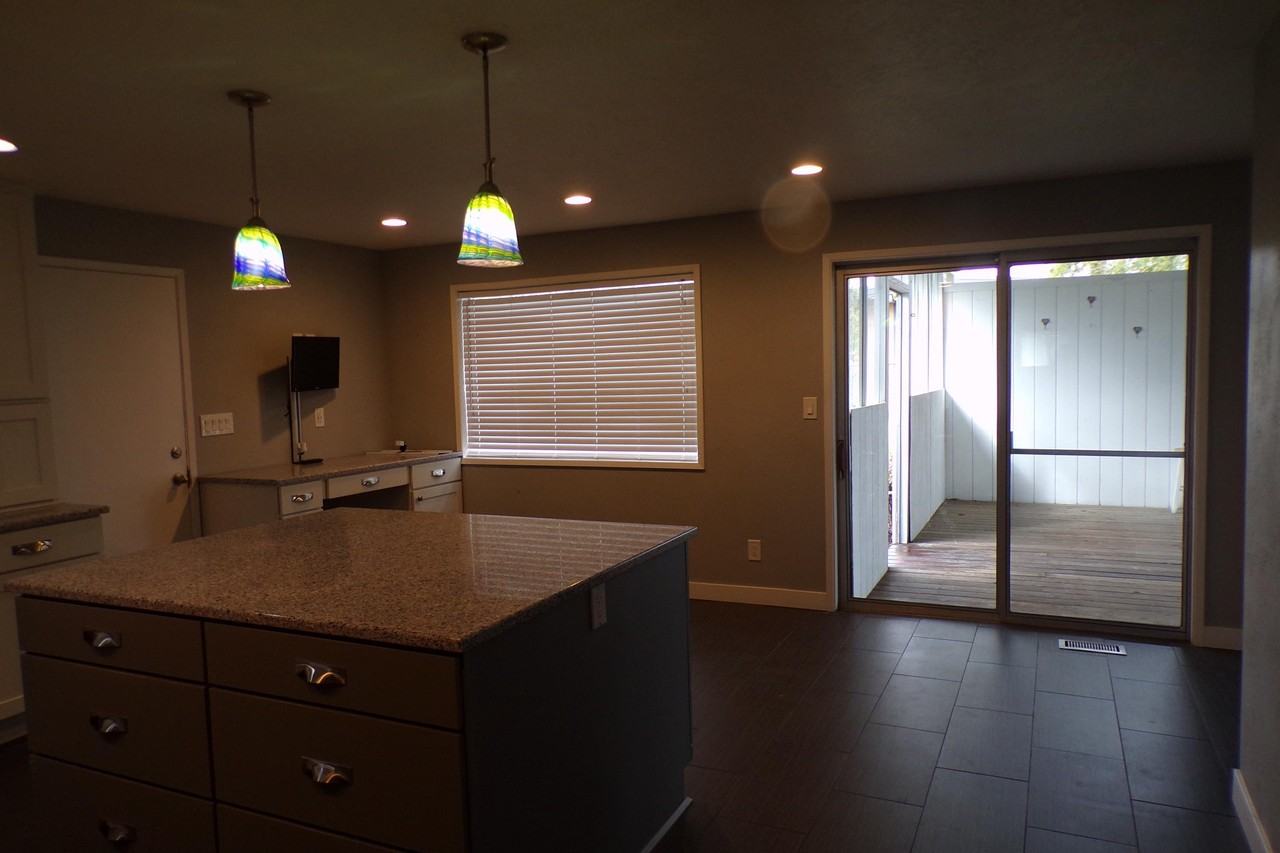 2740 Nw Stewart St #1 - Photo 6 of 38