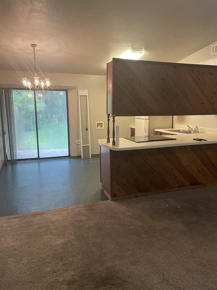 4132 Brewster Rd #B - Photo 4 of 14