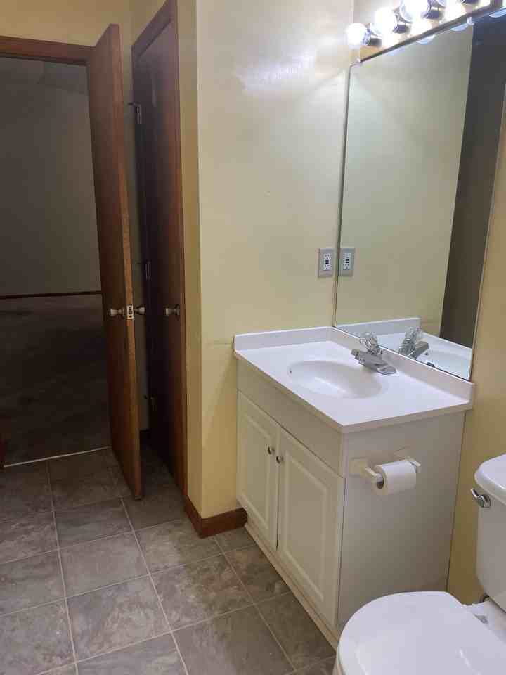 4132 Brewster Rd #B - Photo 7 of 14