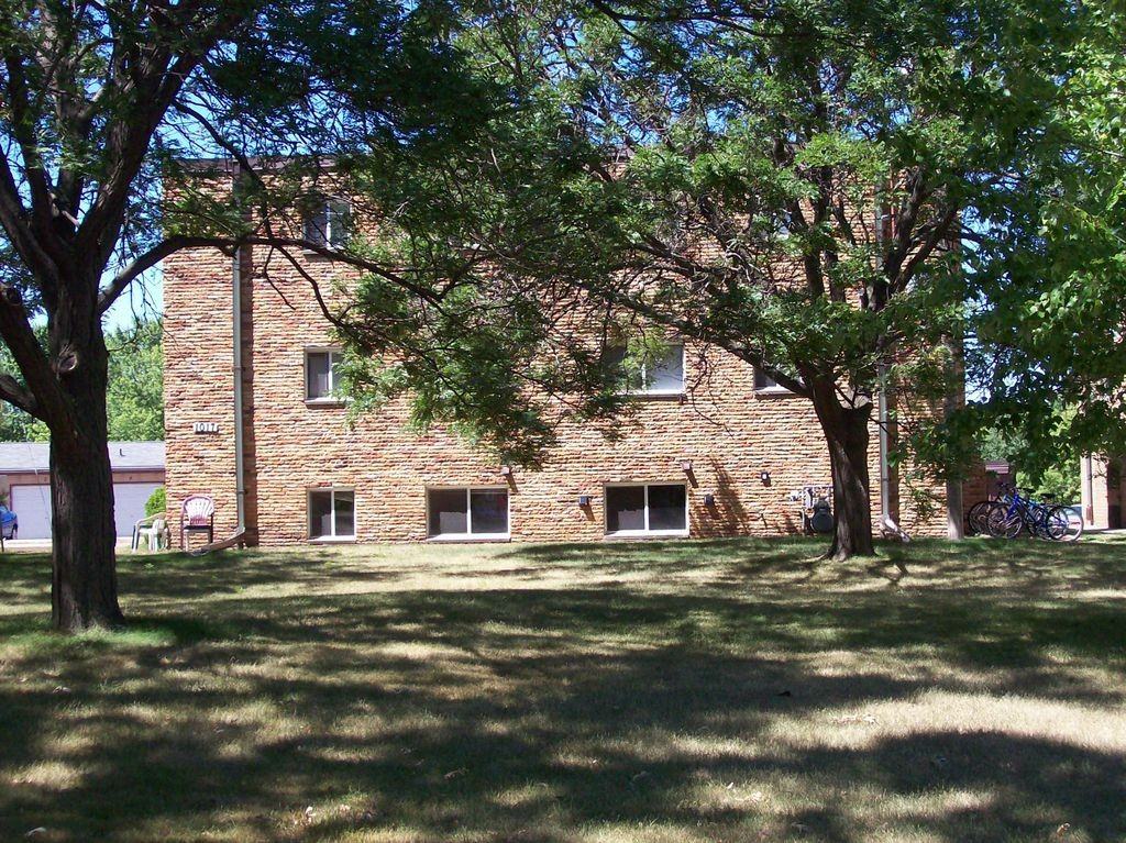 1017 Raymond Avenue #02