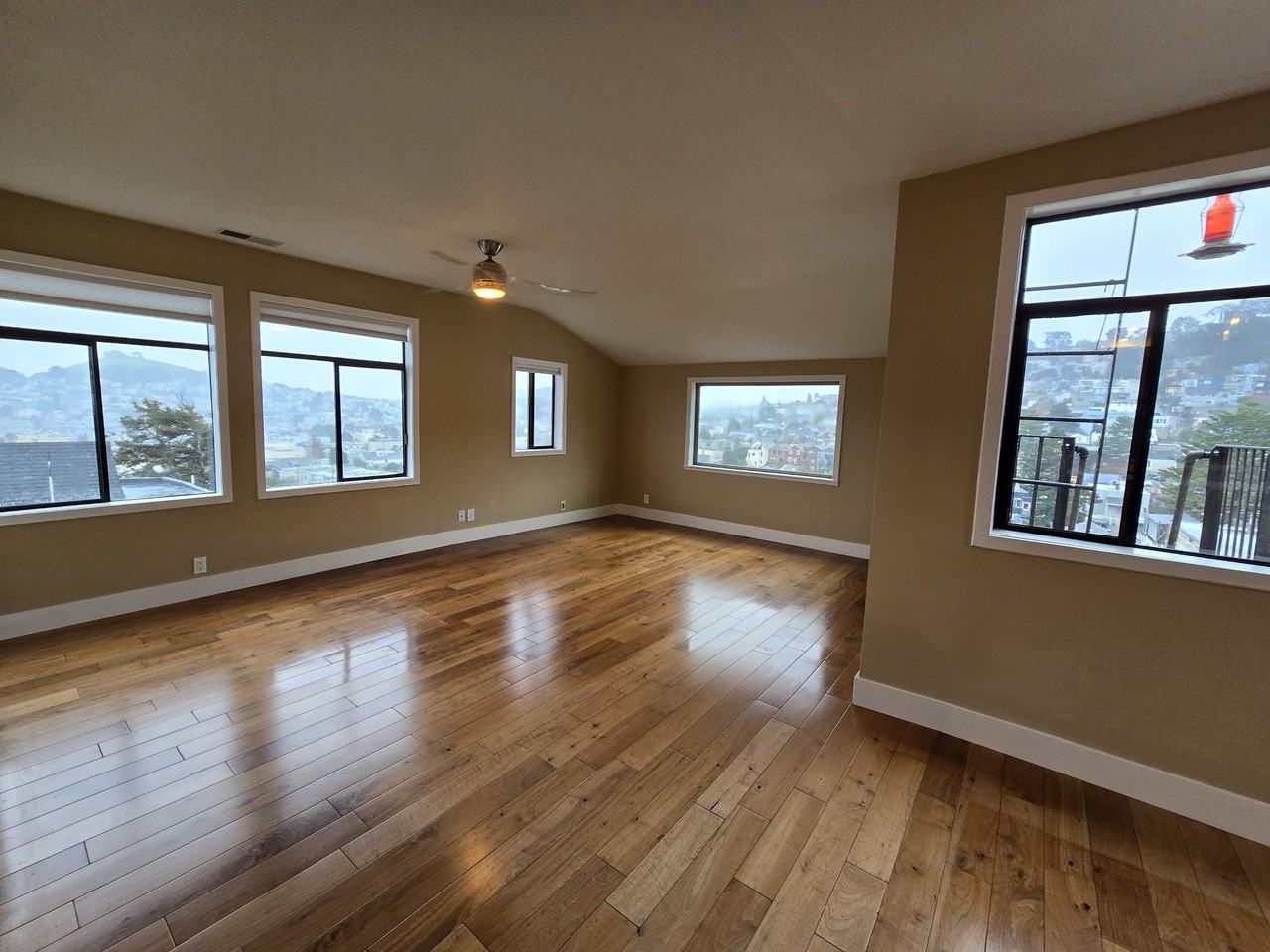 375 Valley St #1 - Photo 3 of 13