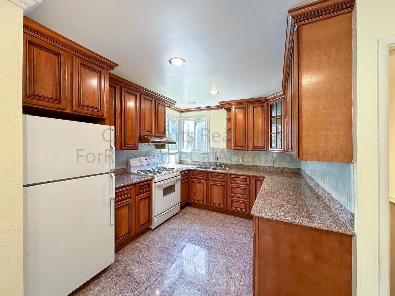 4048 Maple Ave #MAIN - Photo 3 of 16