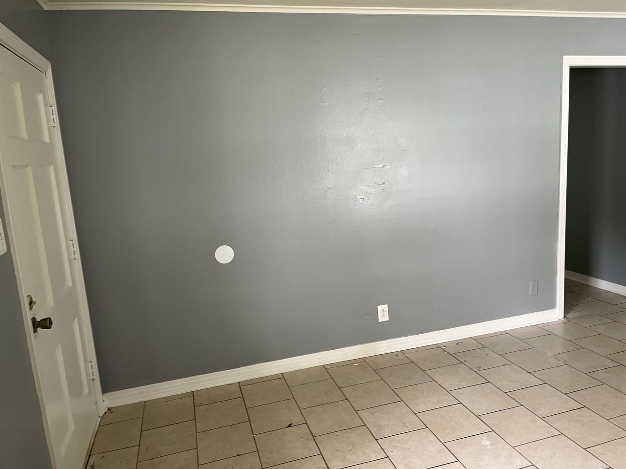 2943 Hillcrest Ave - Photo 3 of 11